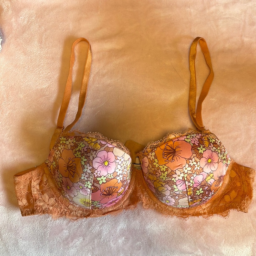 Victoria’s Secret Dream Angels Bra